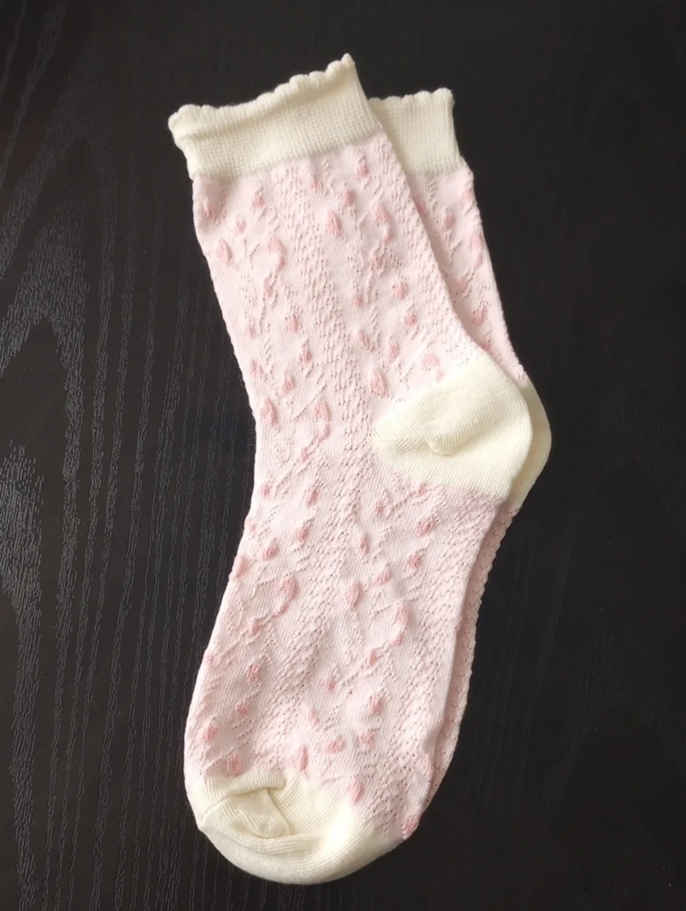 Women’s Pastel Pink And Cream Cable Knit Crew Ankle Socks